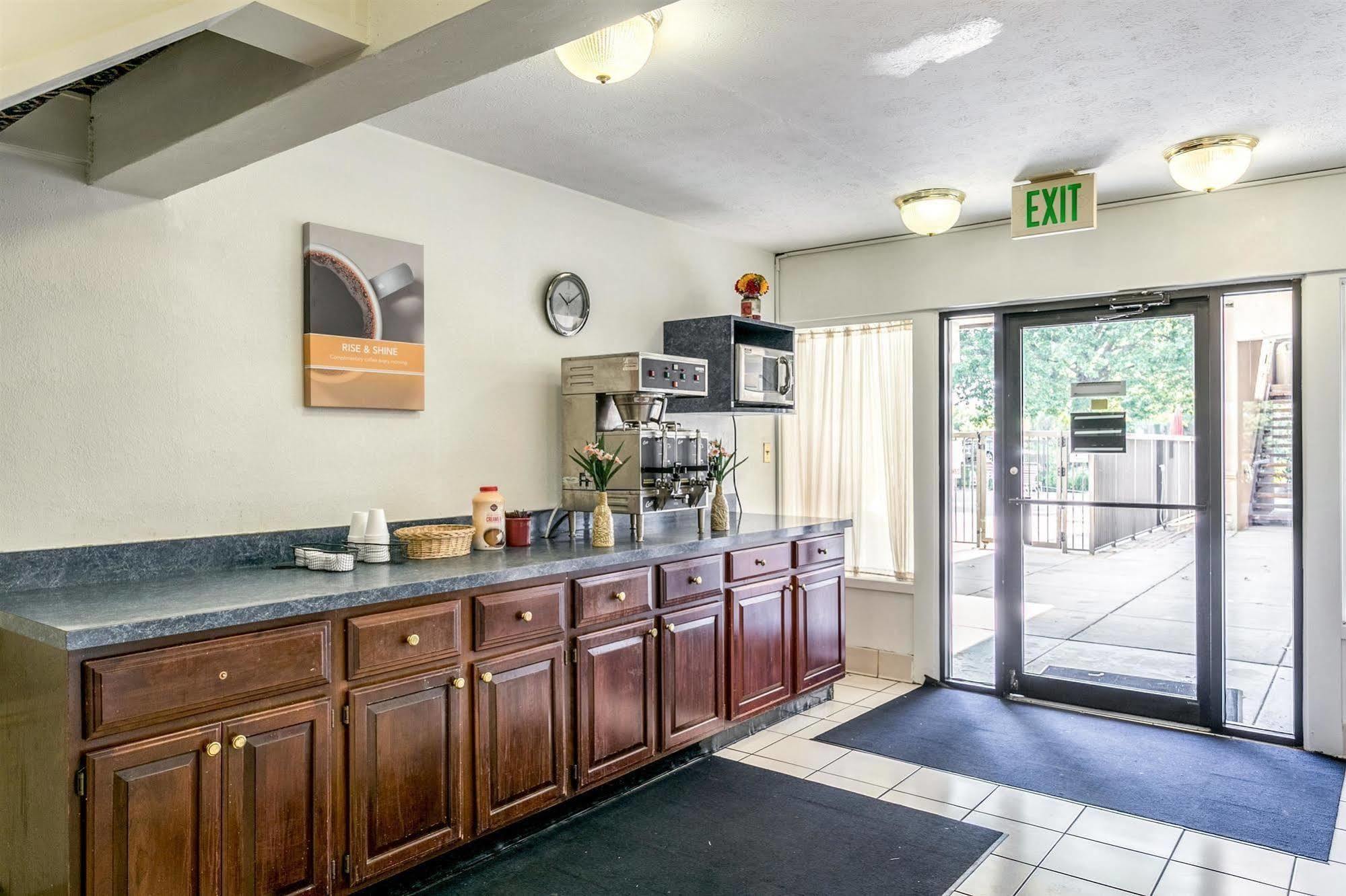Americas Best Value Inn Edgewood, Md Εξωτερικό φωτογραφία
