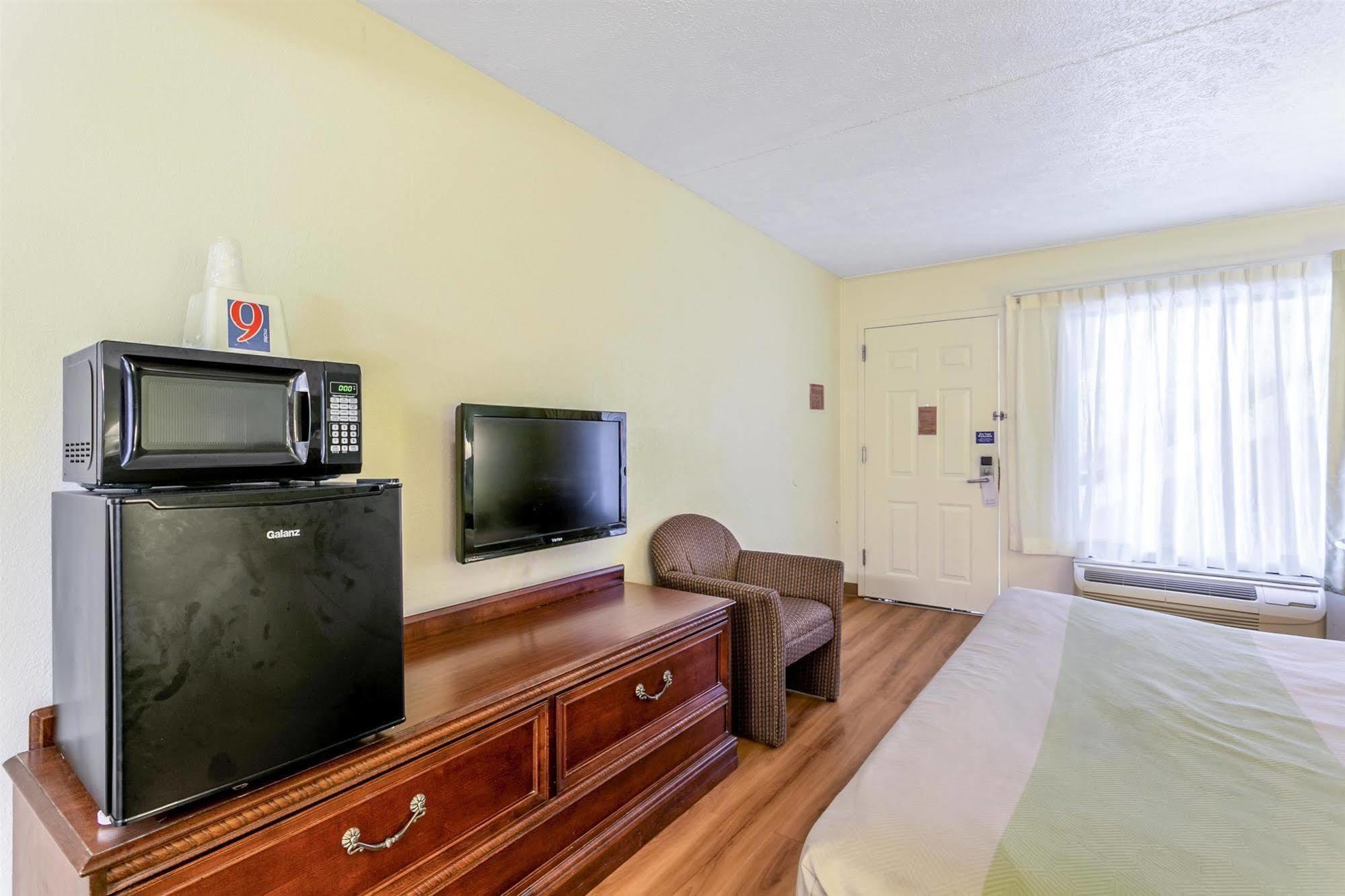 Americas Best Value Inn Edgewood, Md Εξωτερικό φωτογραφία