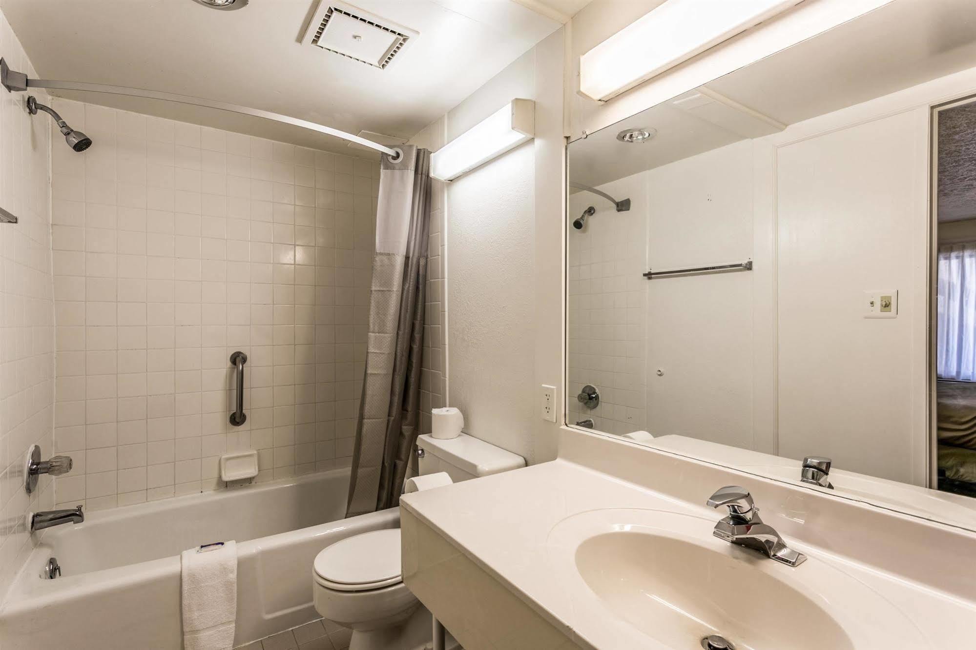 Americas Best Value Inn Edgewood, Md Εξωτερικό φωτογραφία
